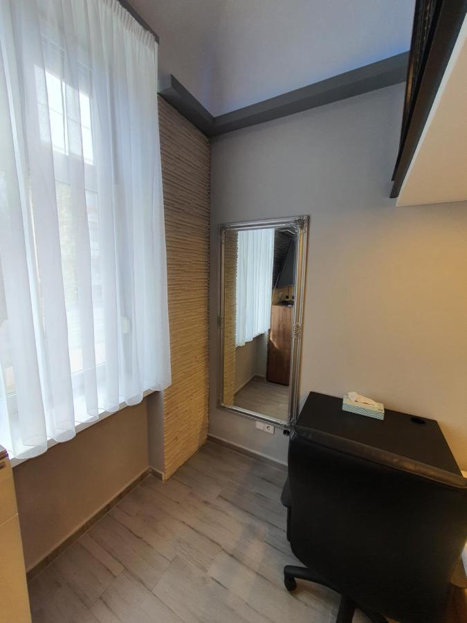 Belvarosi Exkluziv Loft เดเบรตเซน ภายนอก รูปภาพ