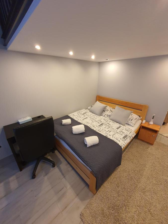 Belvarosi Exkluziv Loft เดเบรตเซน ภายนอก รูปภาพ
