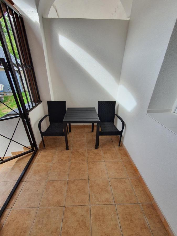 Belvarosi Exkluziv Loft เดเบรตเซน ภายนอก รูปภาพ