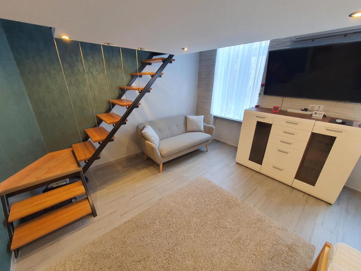 Belvarosi Exkluziv Loft เดเบรตเซน ภายนอก รูปภาพ
